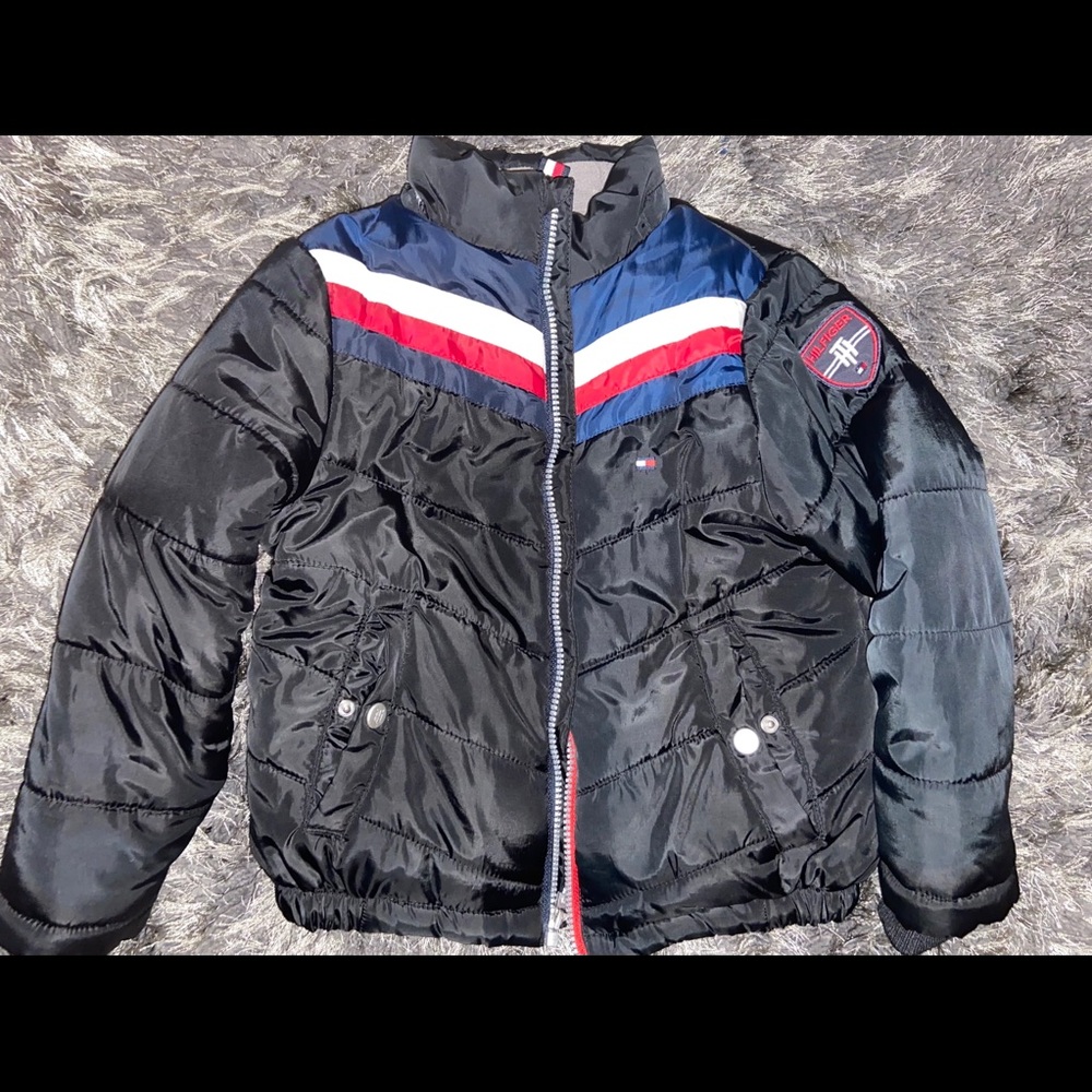 Used Tommy Hilfiger coat boys!! Size 5/6
